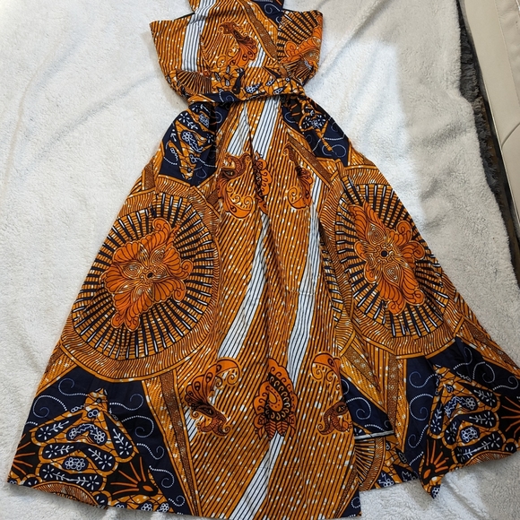 Robe tendance à l'africaine - Picture 3 of 4